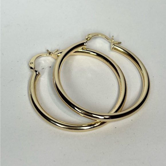 14k gold filled small hoop earrings - Picture 2 of 4